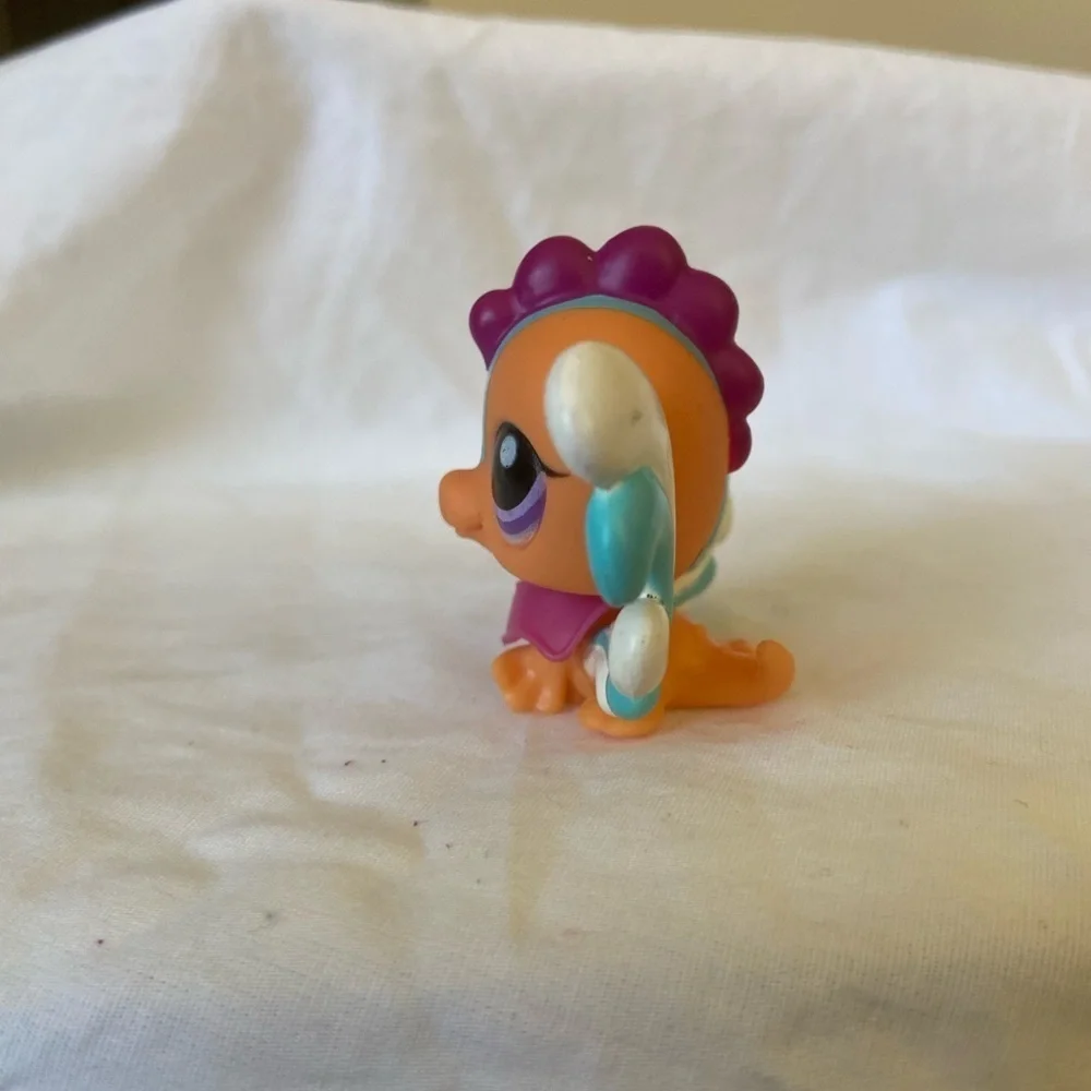 Littlest Pet Shop littlest pet